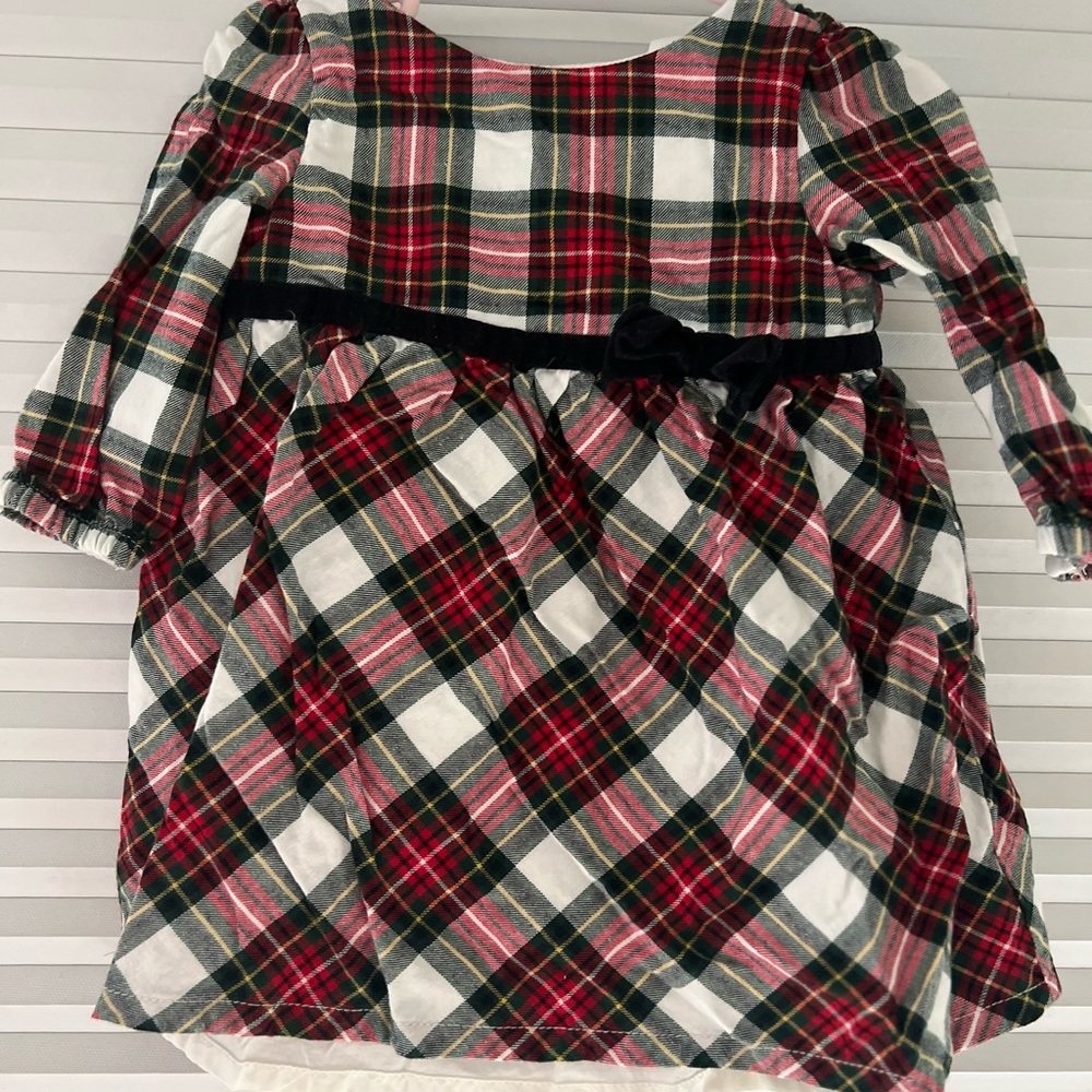 Carter's White and Black Baby Outfit